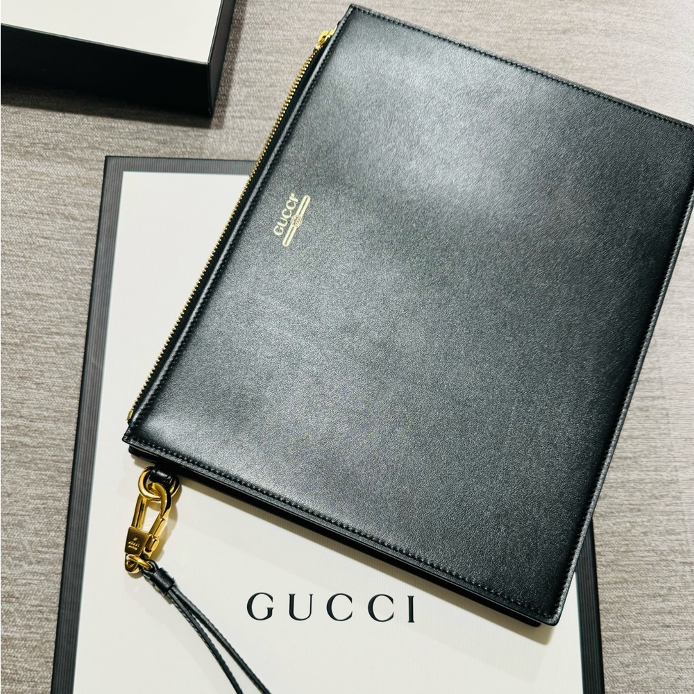Unisex Gucci clutch bag, brand new